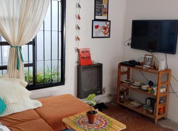 Casa · 80m² · 3 Ambientes · 1 Cochera · Casa en Venta Adrogué