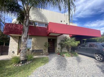 Casa · 238m² · 5 Ambientes · 2 Cocheras · Casa - Fincas de Hudson