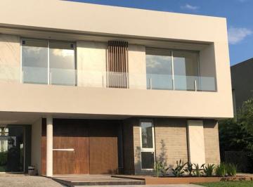 Casa · 450m² · 4 Dormitorios · Casa - Fincas de Iraola II
