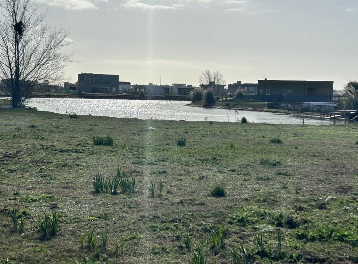 Terreno · 1142m²