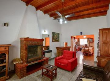 Casa · 100m² · 3 Ambientes · 2 Cocheras · Casa en Venta Ringuelet Chalet Parque Garage