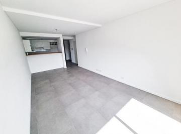 Departamento · 88m² · 3 Ambientes · Departamento con Terraza Propia - Centro
