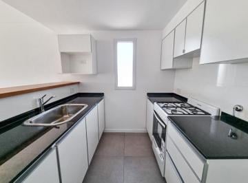 Departamento · 72m² · 3 Ambientes · Departamento con Patio - Centro