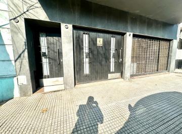 PH · 77m² · 3 Ambientes · 1 Cochera · PH 3 Ambientes en Barracas Venta