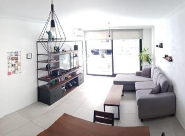 Departamento · 80m² · 3 Ambientes · Departamento en Flores