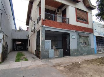 PH · 72m² · 4 Ambientes · 1 Cochera · PH 4 Ambientes Al Frente Planta Baja en Venta