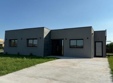 Casa de 5 ambientes, Campana · Espectacular Casa en Venta a Estrenar - Bº Monet