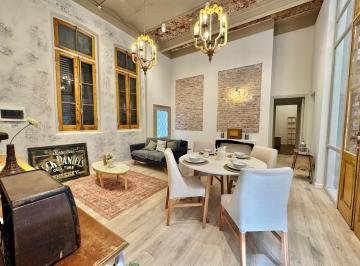 Departamento · 94m² · 4 Ambientes · Venta/permuta - Casa en Pb Al Frente de 3 Dorm. y Patio - Echesortu, Rosario