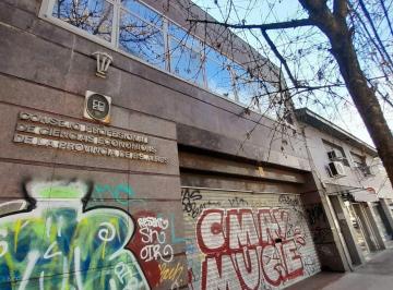 Oficina comercial · 337m² · 7 Ambientes · San Isidro Centro - Importante Edificio Comercial en 3 Plantas!