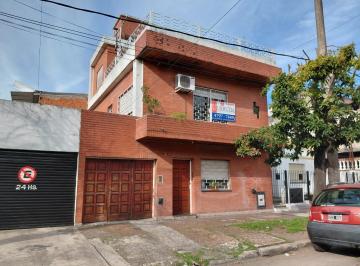 PH de 3 ambientes, General San Martín · Excelente PH Tipo Casa Independiente con Cochera y Terraza!