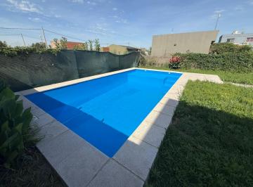 Casa · 70m² · 3 Ambientes · 2 Cocheras · Venta - Casa 2 Dorm. - Pileta - Puerto General San Martin