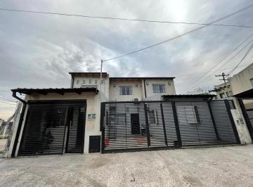 Casa · 220m² · 7 Ambientes · 1 Cochera · Castelar Sur, Casa Multifamiliar, Inversor 7 Amb