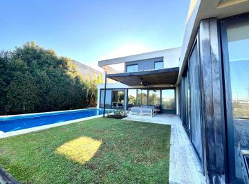 Casa de 7 ambientes, Tigre · Lindísima Casa en Venta Al Agua en Lagos del Golf