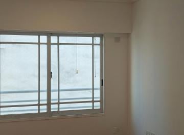 Departamento de 2 ambientes, Caballito · Alquiler Dto con Cochera en Caballito.