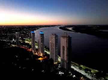 Departamento · 150m² · 5 Ambientes · 1 Cochera · Venta Departamento 3 Dorm. + Cochera en Torre Maui