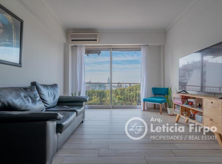Departamento con Cochera Impecable, Soleado con Vista Abierta Al Parque Lezama.