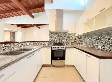 Casa de 8 ambientes, Córdoba · Vende Casa 4 Dorm. Pileta Z - Arguello