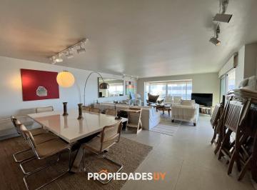 Foto1 · Apartamento en Venta 3 Dorm. y Medio Puerto