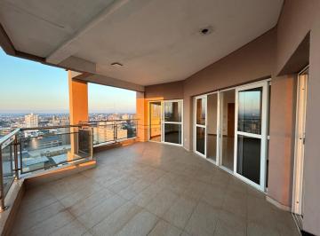 Departamento · 284m² · 6 Ambientes · 2 Cocheras · Semipiso de Cinco Dorm. en El Centro de Posadas, con Amenities y Dos Cocheras