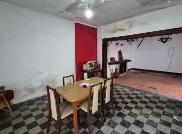 Casa · 163m² · 6 Ambientes · 1 Cochera · Casa a Reciclar 3 Dorm. C/cochera en B. Belgrano