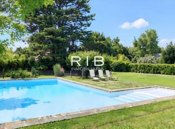 Casa Venta de 4 ambientes · Linda Propiedad Sobre 2020 m²