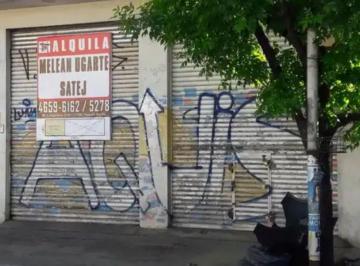 Local comercial , Morón · Local 150 M.2 - Fondo Libre 270 M.2