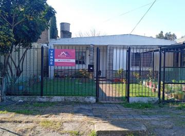 Casa de 4 ambientes, Lomas de Zamora · Casa 4 Ambientes