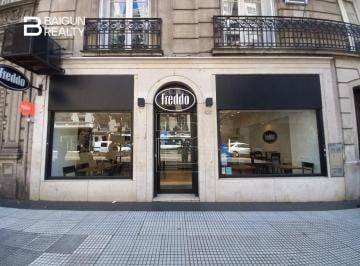 Local comercial · 81m² · 2 Ambientes · Local en Venta, Sobre Av Santa Fe