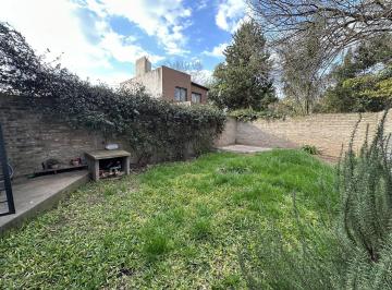 Casa · 68m² · 3 Ambientes · 2 Cocheras · Venta Casa en Funes