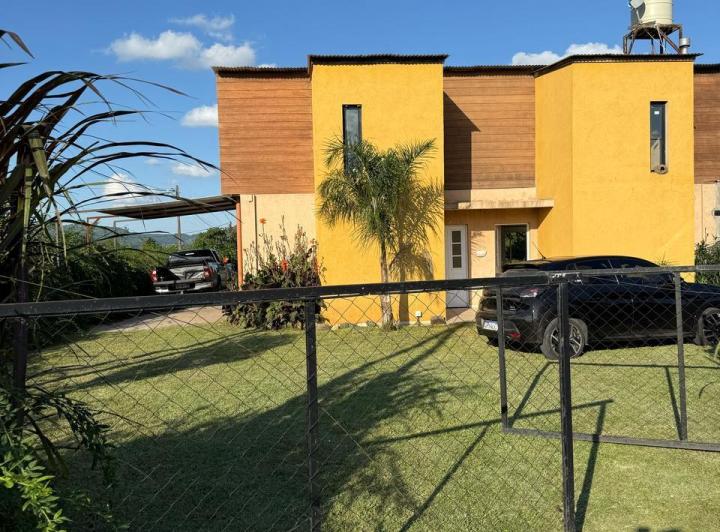 Casa · 170m² · 5 Ambientes · 2 Cocheras
