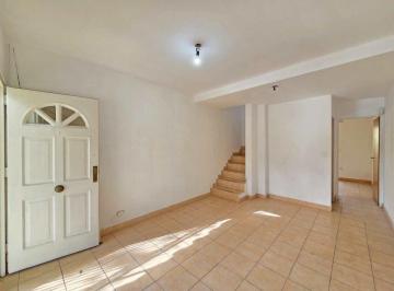 Casa · 53m² · 3 Ambientes · 1 Cochera · Duplex 3 Ambientes Venta Apto Credito Bella Vista