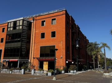 Local comercial · 560m² · Local Comercial en Alquiler en Puerto Madero