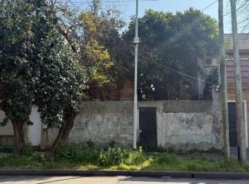 Terreno · 320m² · Lote a 300 m de La Av Mitre y a m de Av Belgrano