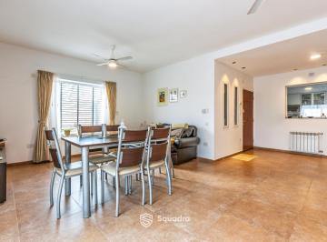 Casa · 116m² · 4 Ambientes · 2 Cocheras · Venta/permuta Casa 2 Dormtorios con Jardin y Cochera. Funes City, Funes