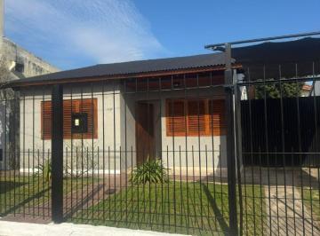 Casa · 100m² · 3 Ambientes · 3 Cocheras · Pasaje de La Croix Al 465 - San Antonio de Padua Sur - Merlo