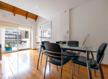 Departamento · 68m² · 7 Ambientes · Venta - Dúplex de 2 Dormis, Comodín y Balcón Aterrazado - Martin, Rosario. Apto Crédito.