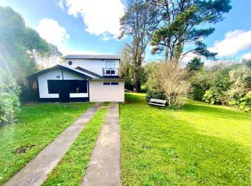 Casa · 120m² · 3 Ambientes · Casa en Sierra de Los Padres de Tres Ambientes con Parque