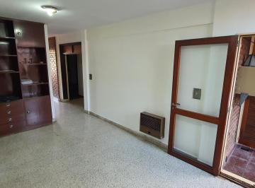 Departamento · 58m² · 4 Ambientes · 1 Cochera · Departamento 2 Dorm. - Echesortu - Frente - Balcón - Cochera