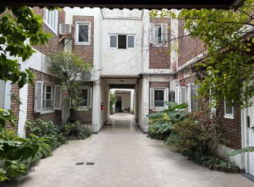 Departamento · 43m² · 2 Ambientes · Venta - Mendoza y Av Libertador - Pb - Frente - 2 Ambientes