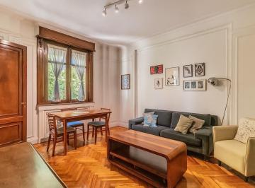 Departamento · 62m² · 3 Ambientes · Venta Apto Crédito. Piso Tres Ambientes C/balcon. Frente. Luminoso. Caballito