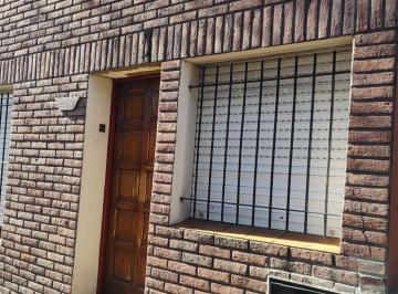 Casa de 3 ambientes, Malvinas Argentinas · Venta de Casa + Galpón de 100 m, a Cuadras del Parque Municipal