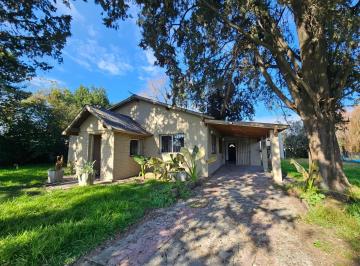 Quinta vacacional · 162m² · 4 Ambientes · 1 Cochera · Quinta en del Viso