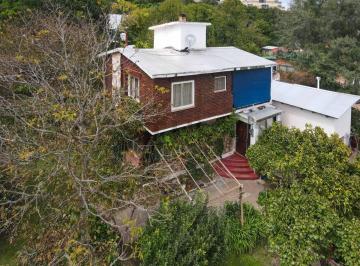 Casa · 136m² · 5 Ambientes · 1 Cochera · Venta Casa Dos Plantas, 2 Dorm, en Huerta Grande - Naturaleza, Confort y Escritura