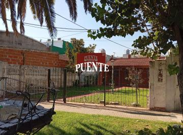 Casa · 372m² · 3 Ambientes · Casa - Banfield Oeste