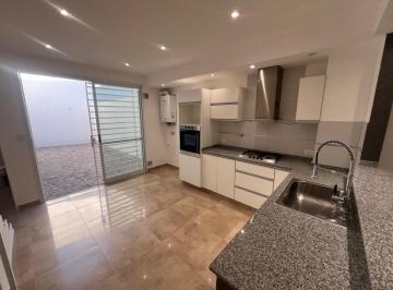 Casa de 3 ambientes, Boedo · Dúplex de 3 C/ Garaje - en Venta Zona Boedo