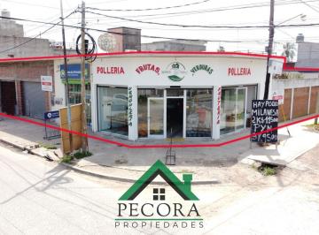 Casa · 344m² · 4 Ambientes · 2 Cocheras · Venta en Bloque - Casa con Locales - Lambertucci - Belen de Escobar