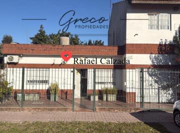 Casa · 150m² · 5 Ambientes · 2 Cocheras · Oportunidad por Su Estado y Amplitud