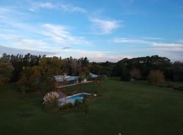 Casa · 334m² · 7 Ambientes · 2 Cocheras · Espectacular Chacra en Puerto Panal