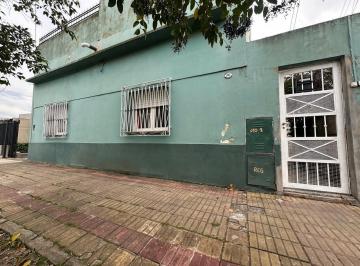 Casa · 120m² · 4 Ambientes · Casa en Venta en Temperley, Lomas de Zamora, G. B. a. Zona Sur