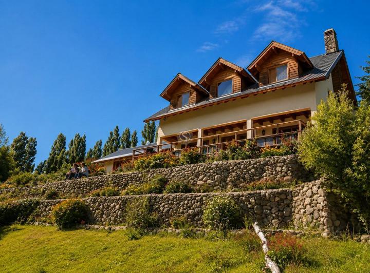 Casa · 177m² · 6 Ambientes · 2 Cocheras